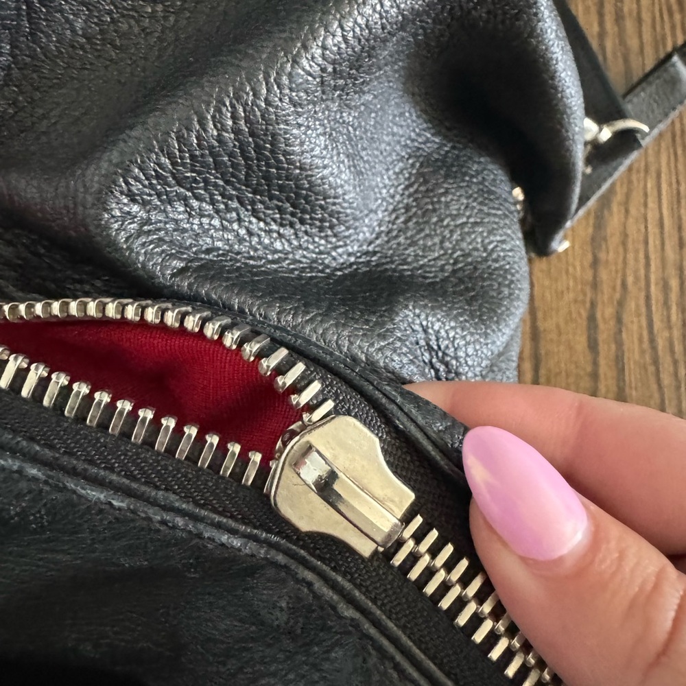 Christian Louboutin Black Leather Trophe Large Shoulder Bag - Picture 10 of 12